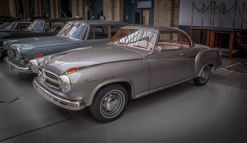 Mercedes Benz